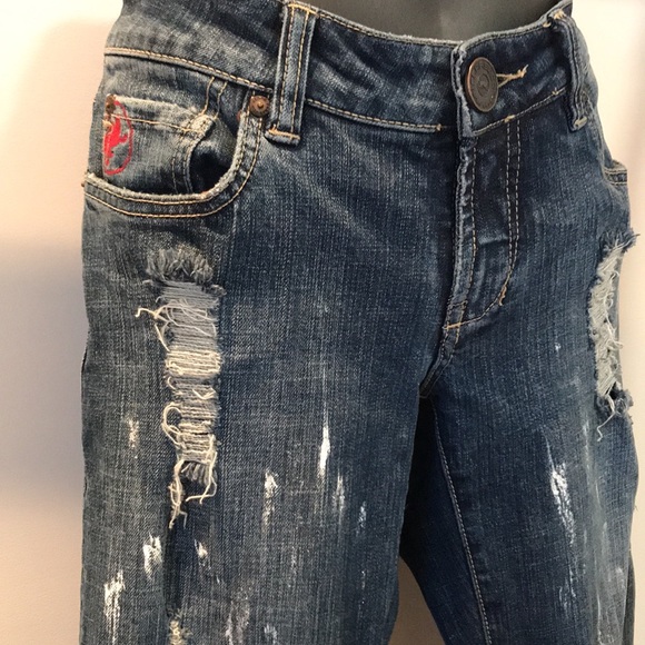 Parasuco denim legend. Distressed denim with paint/sparkle detail - Picture 6 of 16